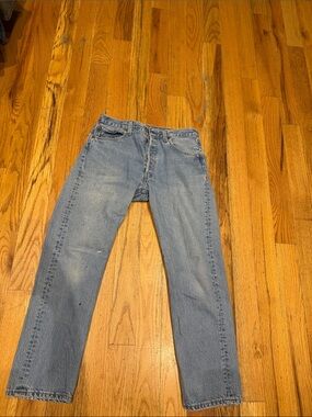 Vintage Levi's Men's Light Blue Straight Jeans